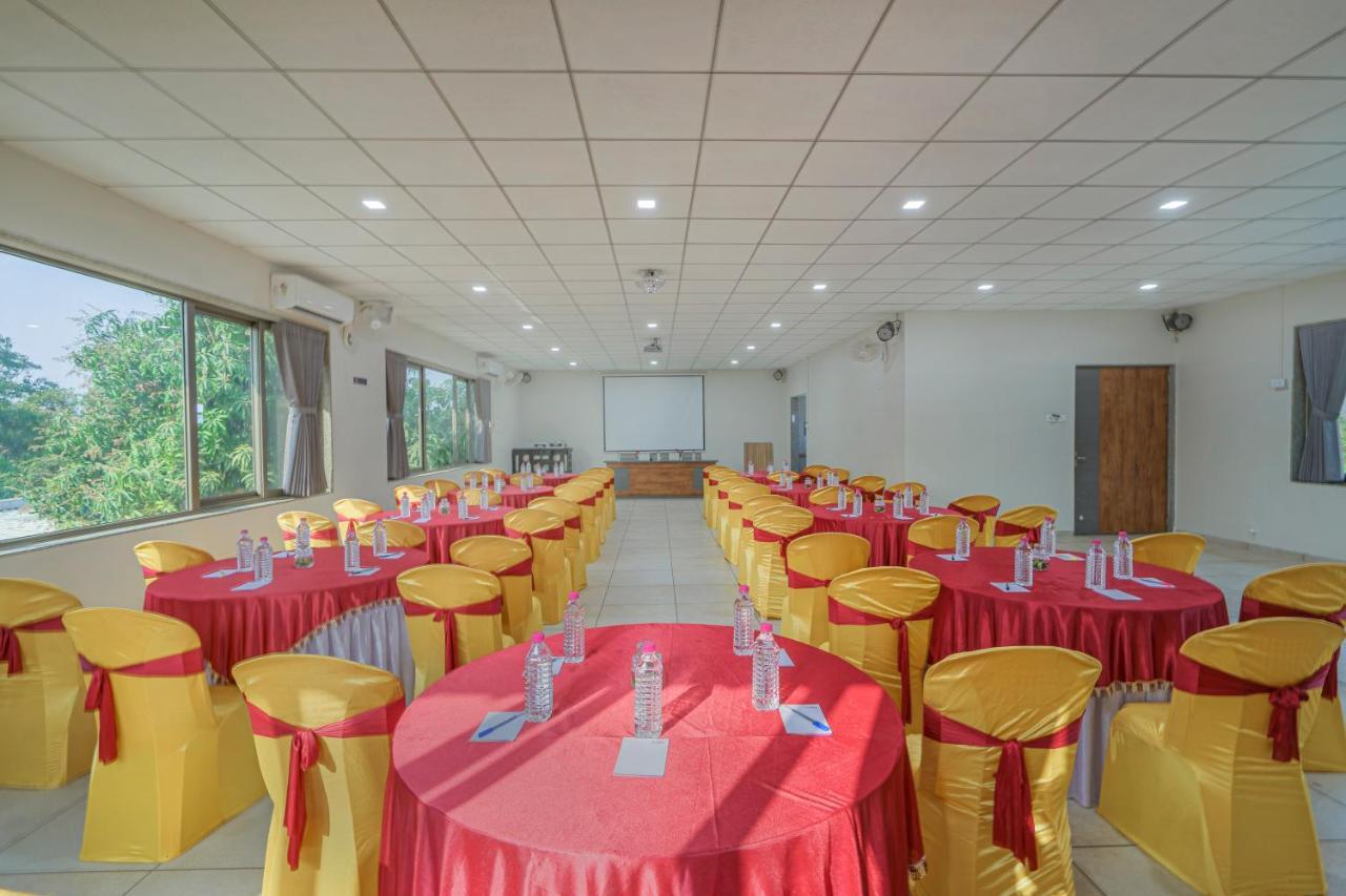 Sterling Gir Hotel Talala Ngoại thất bức ảnh