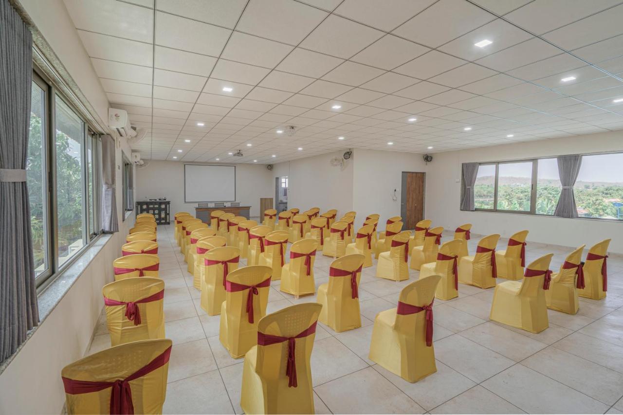 Sterling Gir Hotel Talala Ngoại thất bức ảnh