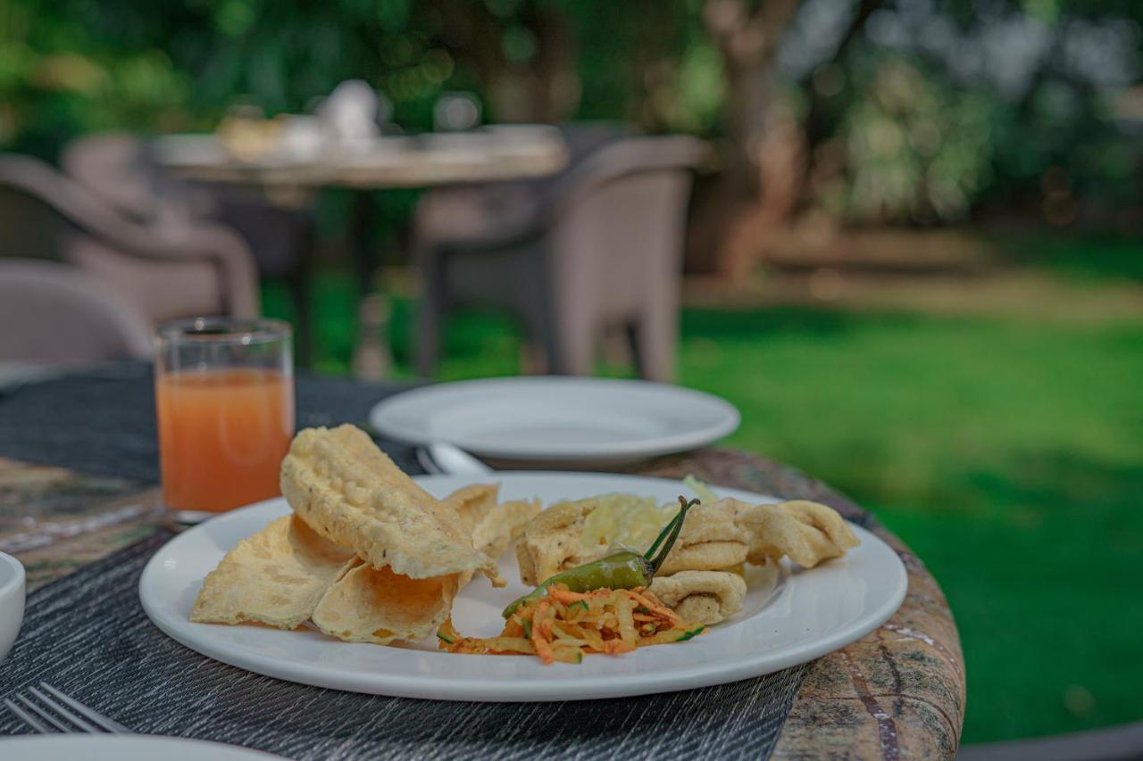 Sterling Gir Hotel Talala Ngoại thất bức ảnh